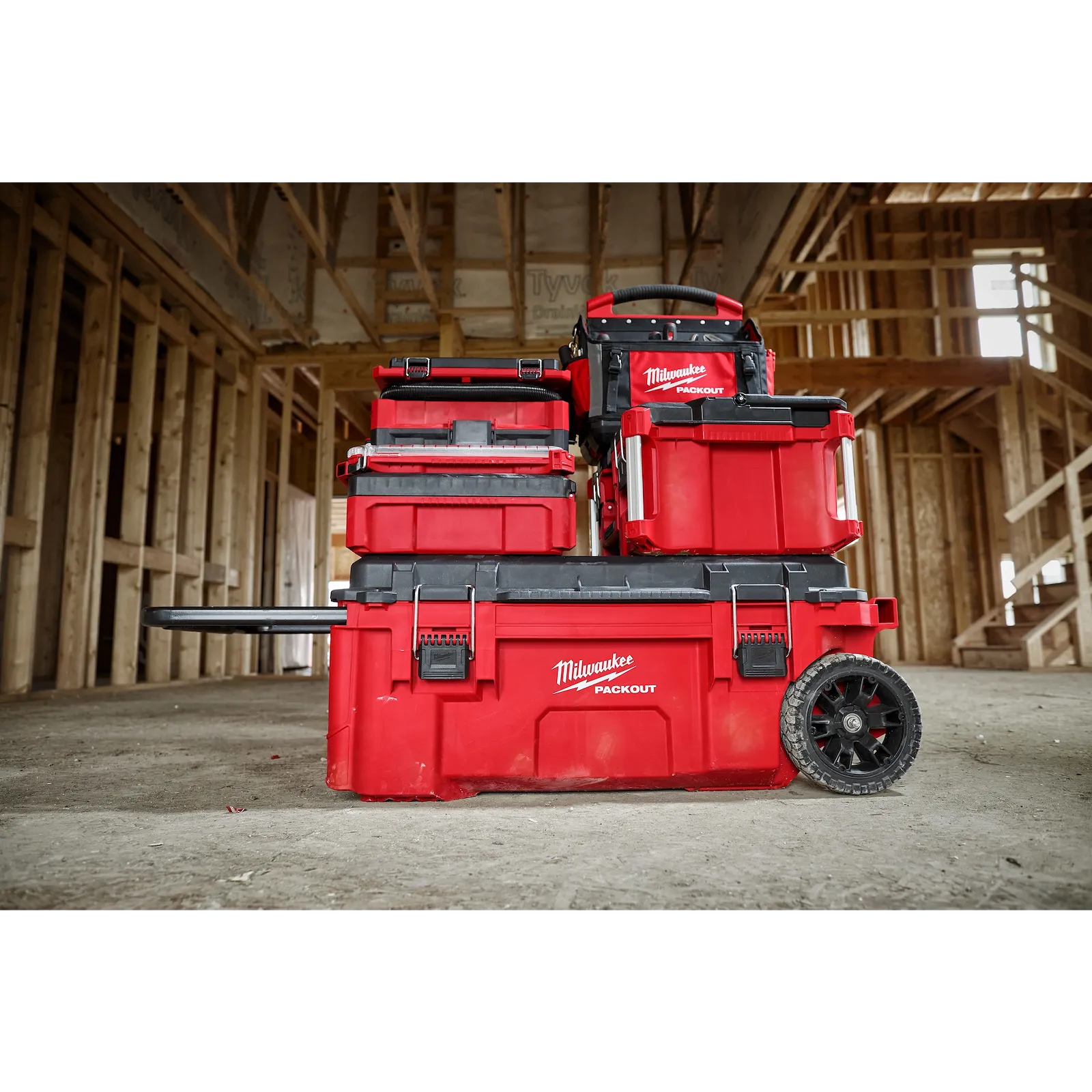 Milwaukee PACKOUT Rolling Tool Chest 38 in. | PACKOUT™ Rolling Tool Chest — 48-22-8428